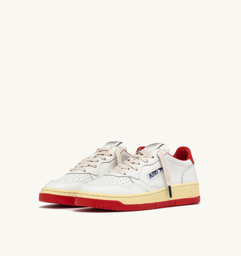 MEDALIST LOW 'MAISON KITSUNÉ' IN PELLE BIANCA E RED CLAY