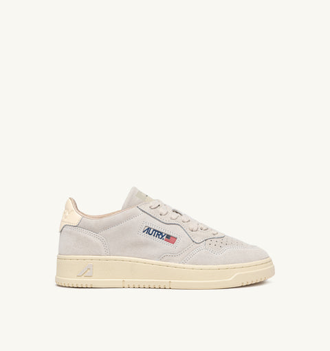 AUTRY SNEAKER SUEDE TAB LOGO