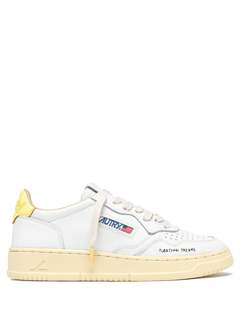 AUTRY SNEAKER PELLE SCRITTA TOMAIA