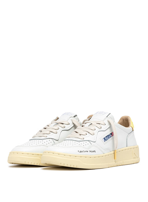 AUTRY SNEAKER PELLE SCRITTA TOMAIA