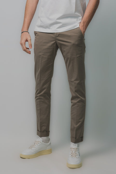 DONDUP GAUBERT PANTALONE GABARDINE LIGHT STRETCH FONDO 17 cm.
