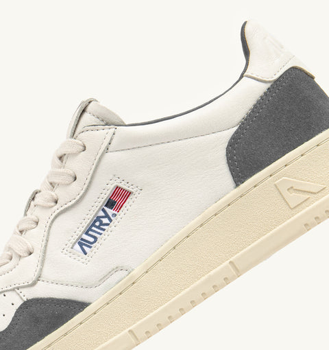 AUTRY SNEAKER PELLE CAPRA E SUEDE TAB LOGO