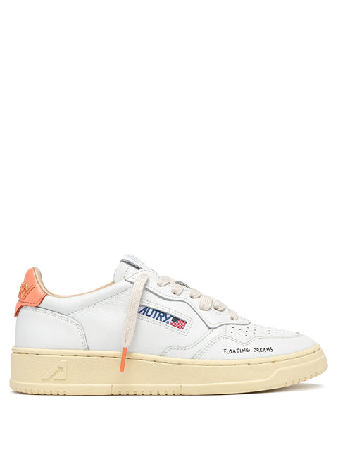 AUTRY SNEAKER PELLE SCRITTA TOMAIA