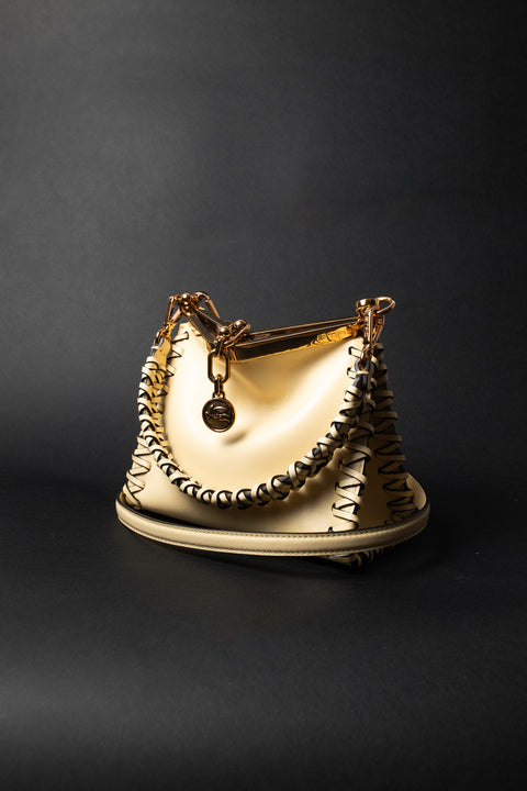 ETRO ICONICA BORSA VELA MEDIA REALIZZATA IN PELLE CON INFILATURE SUI LATI.