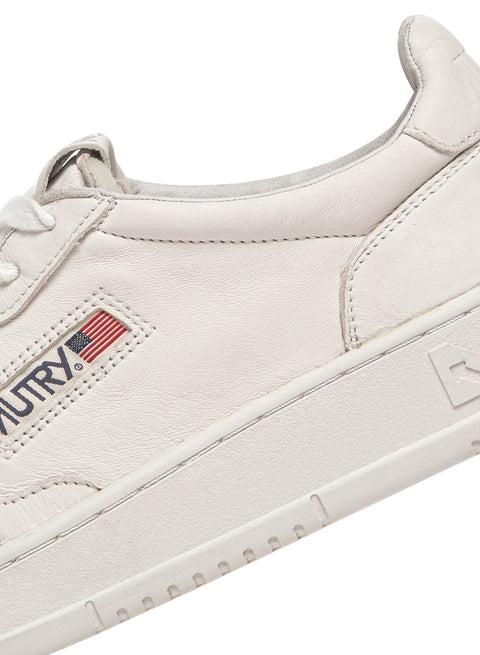 AUTRY SNEAKER PELLE CAPRA TAB LOGO