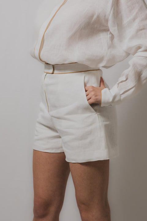 MVP WARDROBE SHORTS VESTIBILITA  OVER REALIZZATO NEL TESSUTO LINO