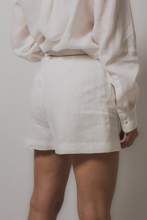 MVP WARDROBE SHORTS VESTIBILITA  OVER REALIZZATO NEL TESSUTO LINO