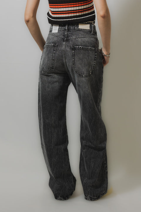 ICON DENIM JEANS VESTIBILITA  OVER REALIZZATO NEL TESSUTO DENIM