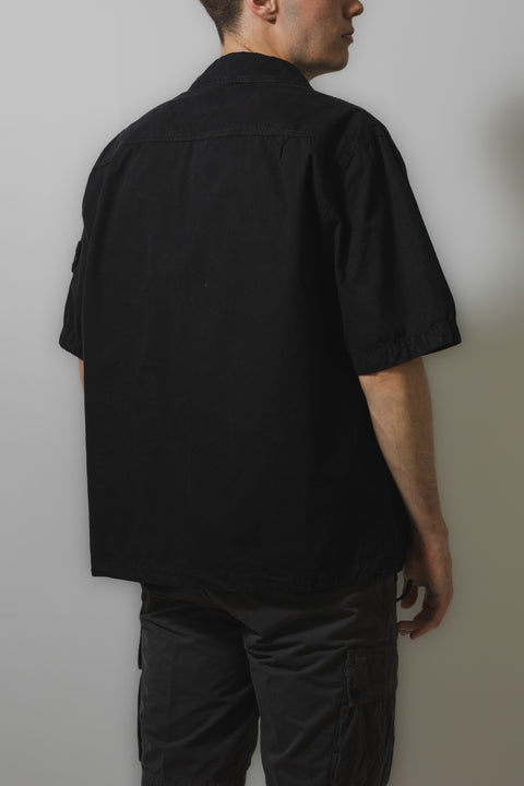 STONE ISLAND CAMICIA MANICA CORTA REALIZZATA NEL COTONE ORGANICO STONE CON BADGE SU MANICA