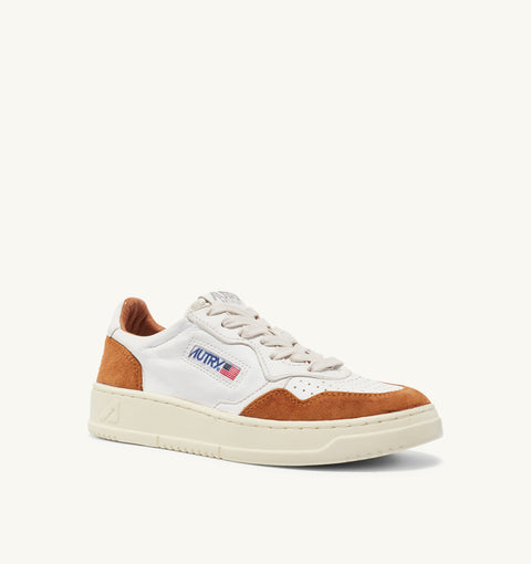 AUTRY TWO-TONE LEATHER SUEDE LOGO SNEAKERS