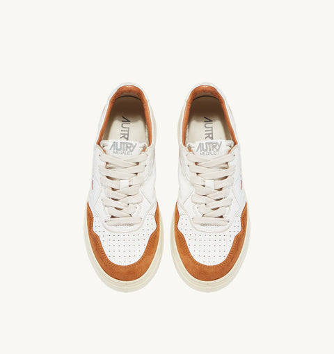 AUTRY TWO-TONE LEATHER SUEDE LOGO SNEAKERS